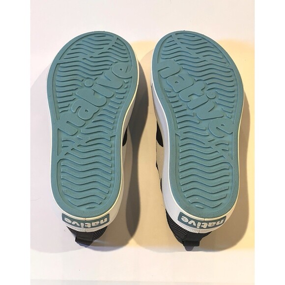 Boys Youth Size 5 Native Miles 2.0 Liteknit Black Knit Slip On Sneaker Shoes - Picture 9 of 11
